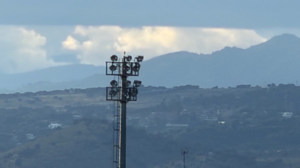 Apple iPhone 17 Pro, análisis: ocho lentes en tu bolsillo y capacidades de cine profesional