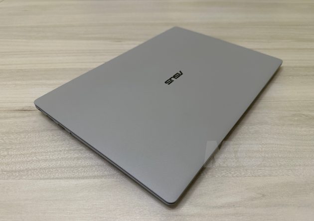 ASUS ExpertBook Ultra