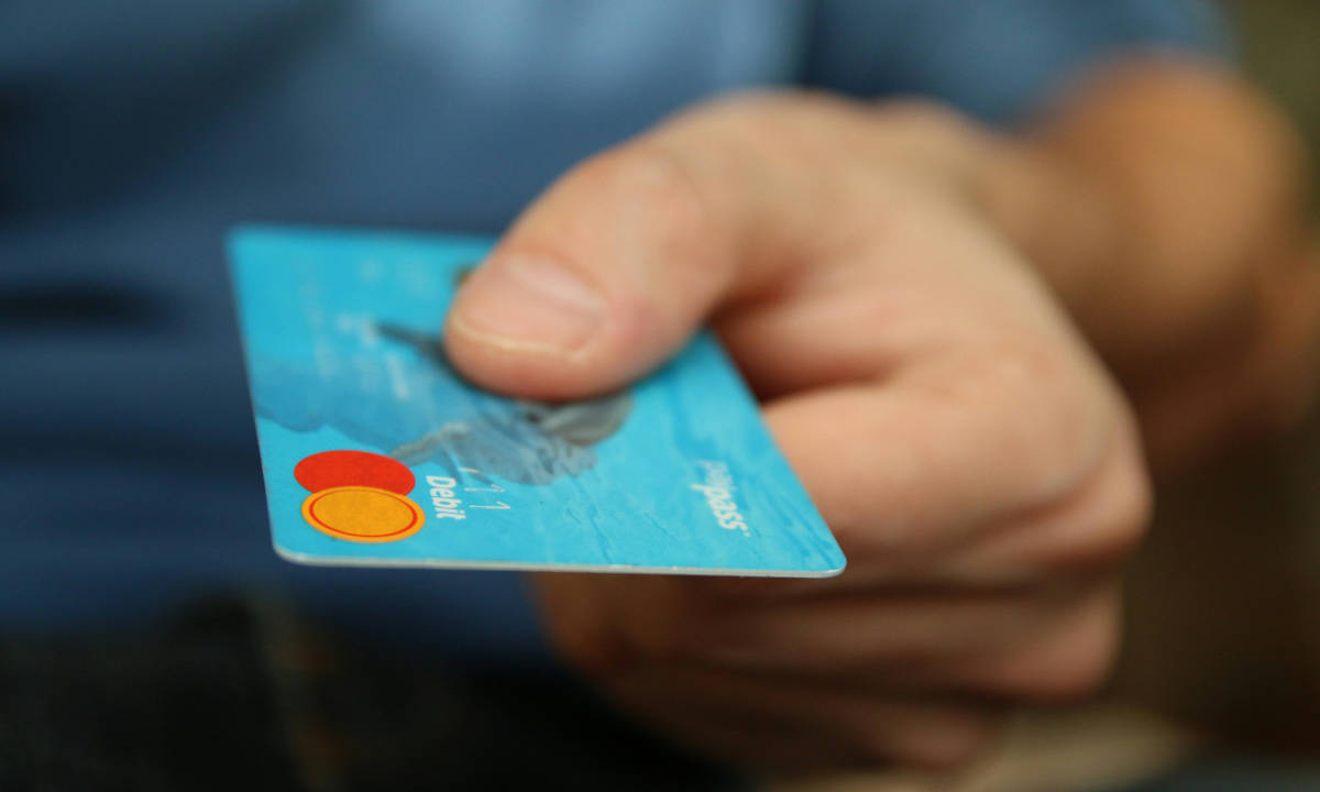 La UE podría obligar a los bancos a devolver de inmediato el dinero por fraude bancario