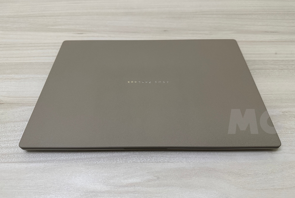 ASUS Zenbook A16 Snapdragon X2 Elite Extreme