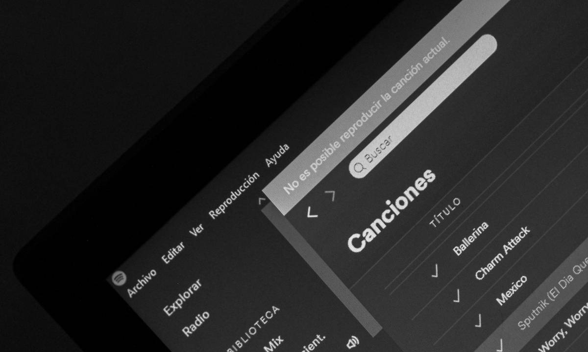 Spotify da un paso más con la IA: podcasts creados para ti y canciones reinventadas