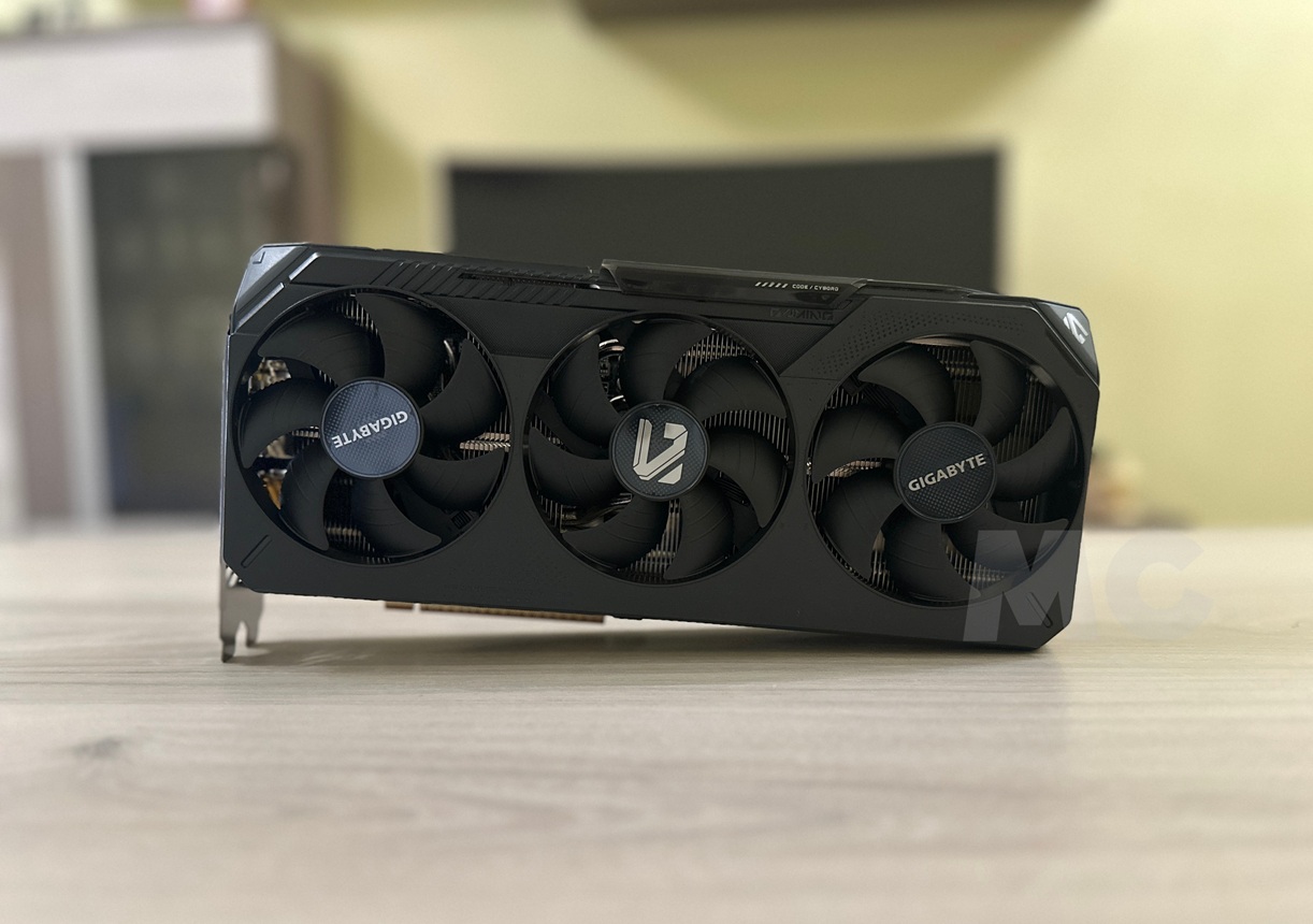 GIGABYTE Radeon RX 9070 GRE Gaming OC