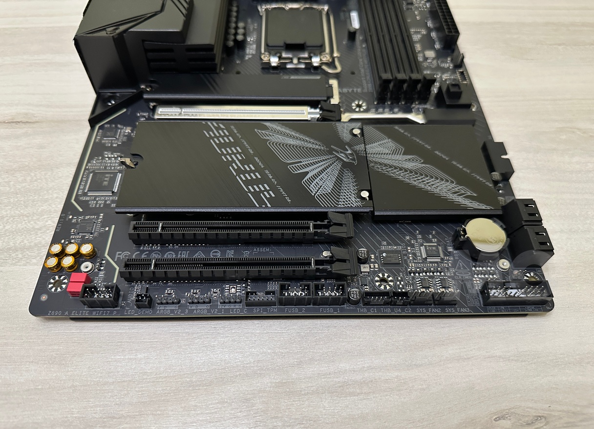 Z890 AORUS ELITE WIFI 7 PLUS