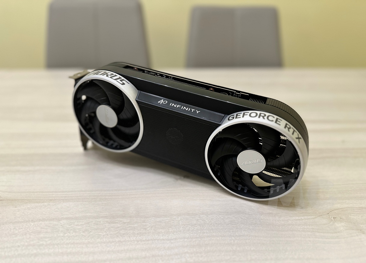 AORUS GeForce RTX 5070 INFINITY 12G