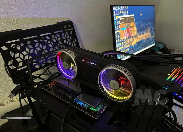 AORUS GeForce RTX 5070 INFINITY 12G