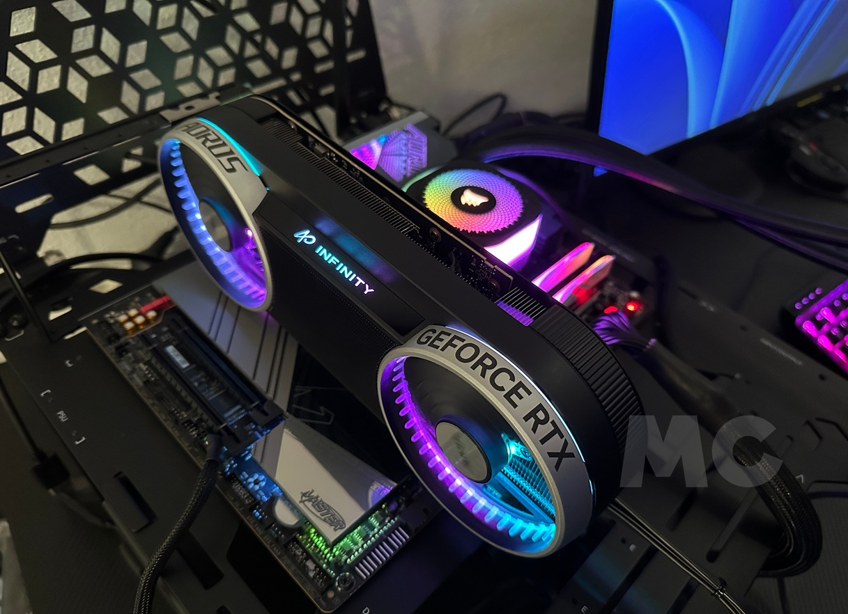 AORUS GeForce RTX 5070 INFINITY 12G