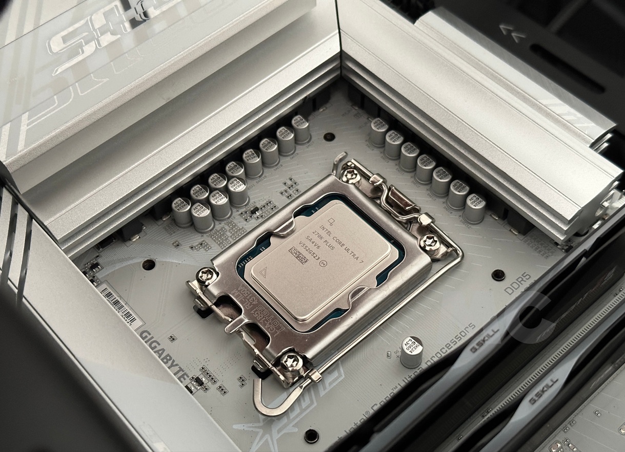 Intel-core-ultra-7-270k-plus