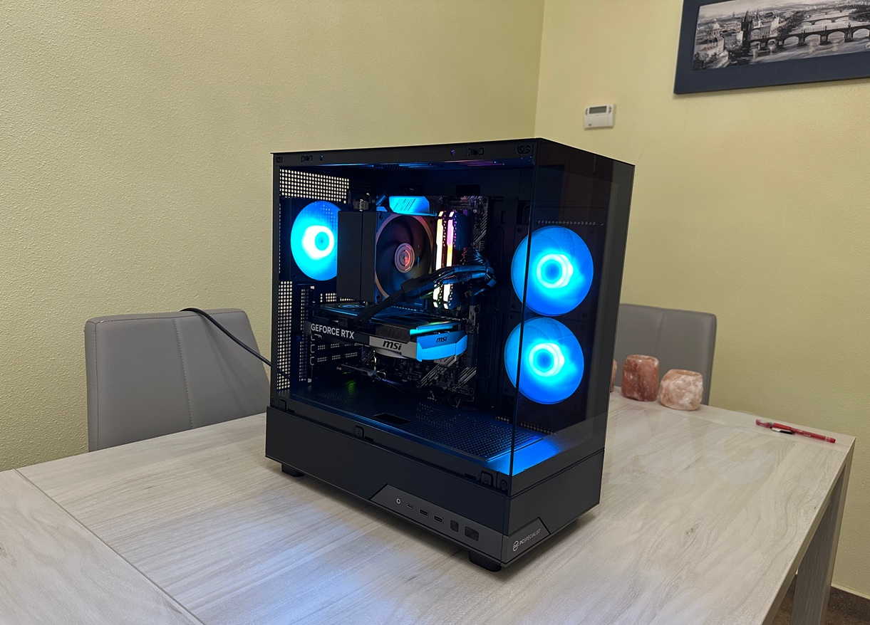 PCSPECIALIST Apex Ultra