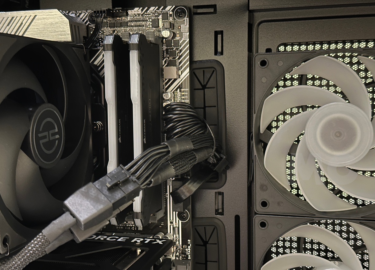 PCSPECIALIST Apex Ultra