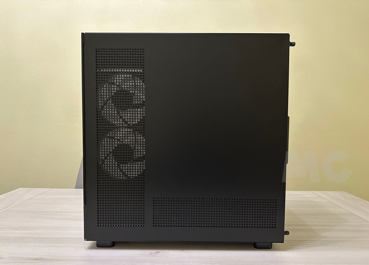 PCSPECIALIST Apex Ultra