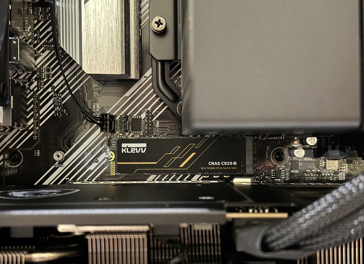 PCSPECIALIST Apex Ultra