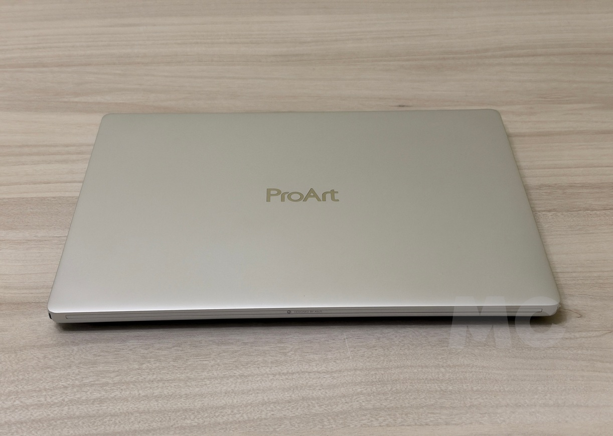 ASUS ProArt P14