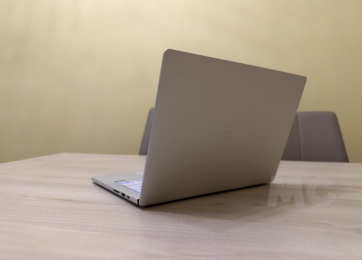 ASUS ProArt P14