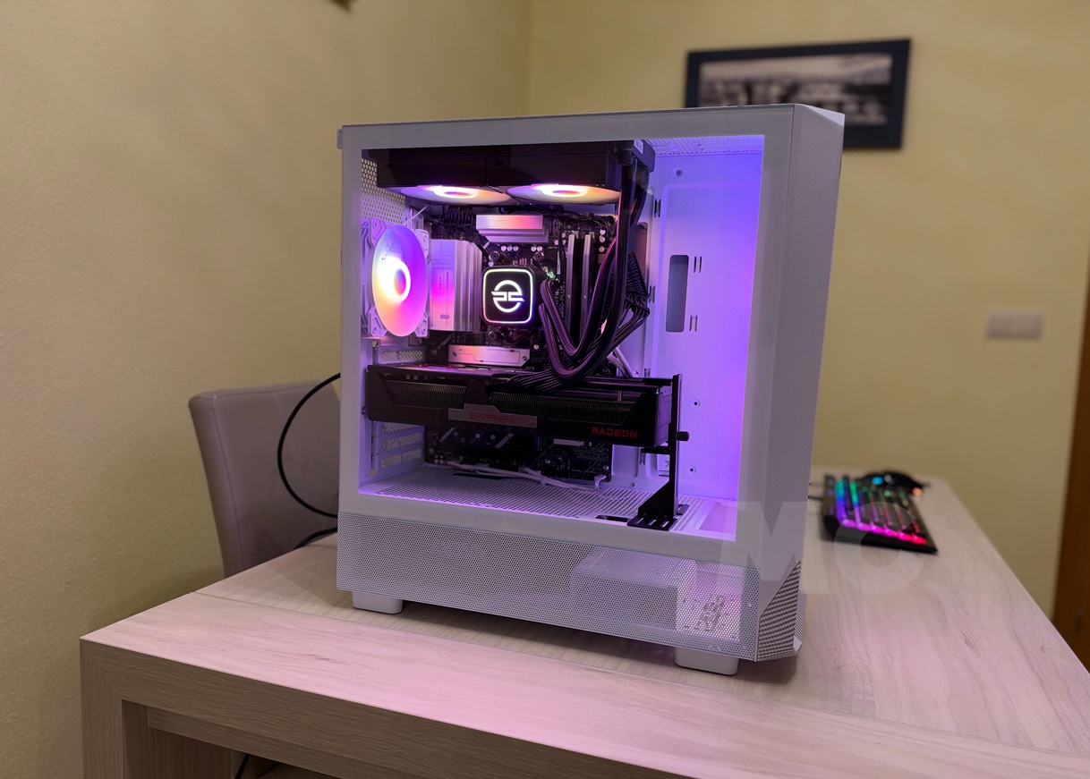 PCSPECIALIST Noble Lumin
