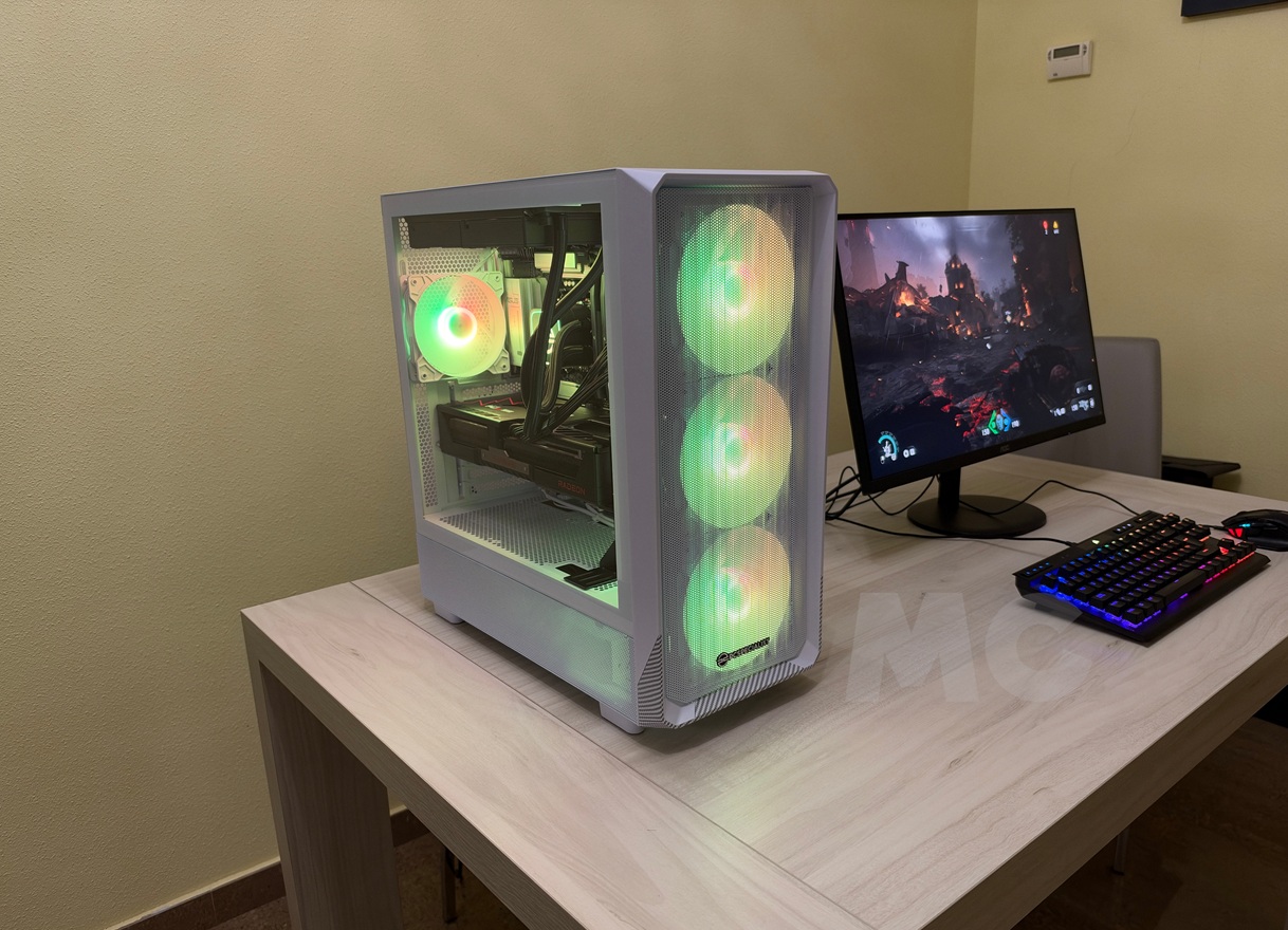 PCSPECIALIST Noble Lumin